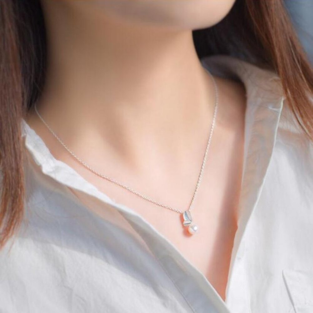 *NEW 925 Sterling Silver Pearl Leaf Necklace - Picture 2 of 4